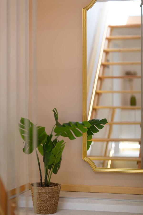 Unique Central 3 Floor Home With 4Bdrm, 3Bthrm บูดาเปสต์ ภายนอก รูปภาพ